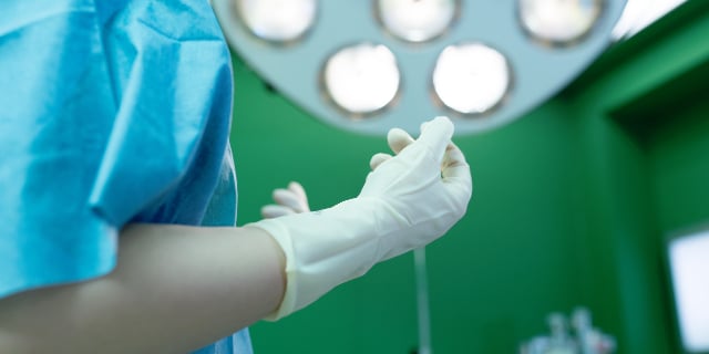 「脳外科医 竹田くん」モデルの元執刀医、12日判決 患者に両脚麻痺の後遺障害を負わせた罪でおととし起訴…「医師免許はく奪」の条件は?