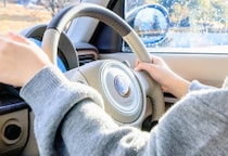 生活保護シングルマザーが「車通勤NG」に不服で仙台地裁へ提訴　元判事が指摘する“国の通達行政”と現場のズレ