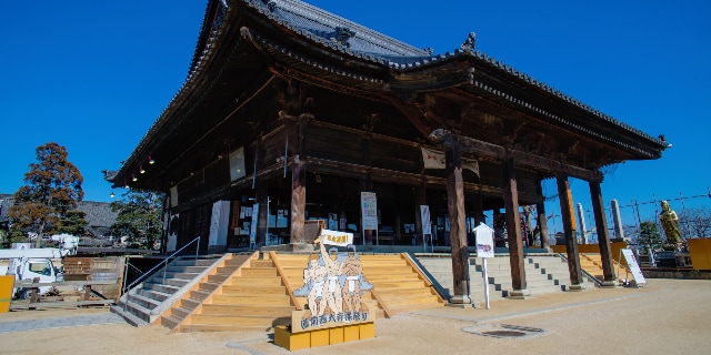 “裸祭り”で2人死亡…「主催者は一切責任を負わない」免責事項はどこまで有効か? 伝統行事に問われる「安全配慮義務」