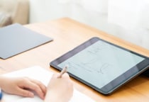 4年後、教科書の“完全デジタル”も解禁へ　先行導入の北欧は「学力低下」でアナログ回帰も…日本はどうなる？