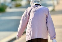 かつては“狭き門”だったが…10年超で「警察官」受験者は1/4に　高齢者捜索が「主要任務」となった秋田県警、人手不足で迫る治安の限界