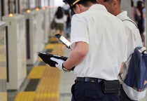 「お前のメンタルぶっ壊す」2時間に及ぶ謝罪要求も…鉄道職員を追い詰める“カスハラ旅客”に問われる罪とは？