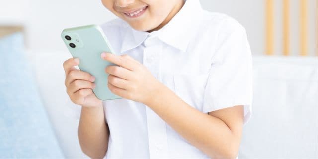 子どものスマホ依存は“親公認”の実態も…小中高の46％で不眠・イライラなど“実害”「ショート動画」やめられず