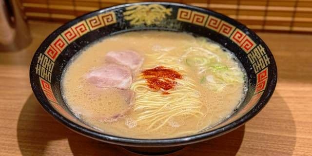 「一蘭」中国の丸パクリ店舗に“法的措置”示唆も…勝ち目はあるか？　「無印良品」は25年間訴訟で一部“敗訴”