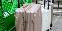京都の店先に「放置スーツケース」片づけようとしたら「勝手に触るな！」持ち主から怒号の理不尽…泣き寝入り防ぐ対処法とは【弁護士解説】