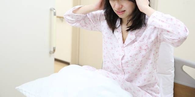 入院中なのに上司から「進捗どうなってた？」業務LINE　無視しても問題ないのか…弁護士が明かす“対処法”