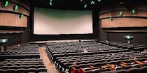 映画館各社が2000円→2200円に“一斉値上げ”…「カルテル」にならない？　独禁法の境界線となる「合意」の有無とは【弁護士解説】