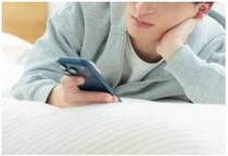 「これでもクビにならない」公用PCで「作家活動」、在宅勤務も「ベッドでゴロゴロ」…29歳県庁職員“戒告”処分は軽すぎる？【弁護士解説】