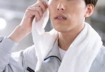 “熱中症”危険感じたら“勝手に”仕事中断OK？　死傷者が9年で約3.6倍に急増…酷暑の職場で労働者が“身を守る”方法とは