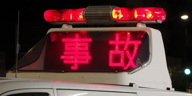 車線変更し割り込み⇒急ブレーキで“荷崩れ”したトレーラー運転手死亡…非接触でも“罪”に問える?【弁護士解説】