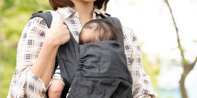 「高山病が心配」「虐待では」生後4か月の乳児と“標高2000m級”登山、夫婦に批判殺到…問われ得る「法的責任」とは?