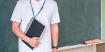 「授業中に机の死角で下半身を…」“小4”で性被害、20代になっても癒えず…日本版DBS始動も「前科なし」を照会できない構造的限界