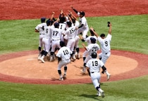 甲子園開幕、昨年は“熱中症”疑い24件…球児が倒れたら主催者・監督の「法的責任」は？　出場経験弁護士が解説