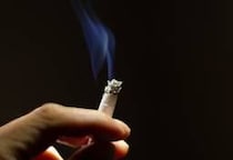 はま寿司で“タバコポイ捨て男”を注意、動画拡散⇒投稿者に“名誉毀損罪”のおそれ…悪質行為見かけた際の“正解”とは【弁護士解説】