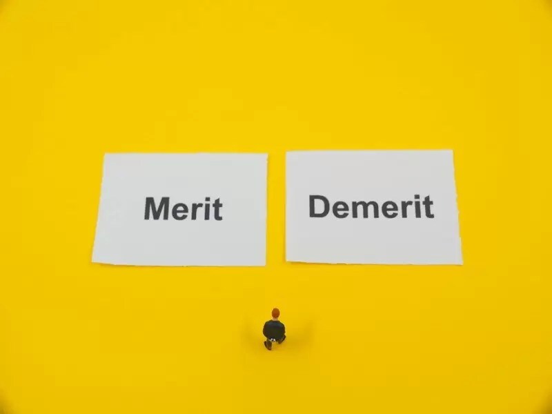 メリット・デメリット 