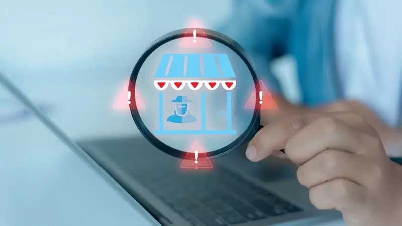 偽サイトに注意する