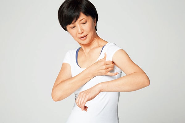 リンパ節を“グリグリもむ”のはNG