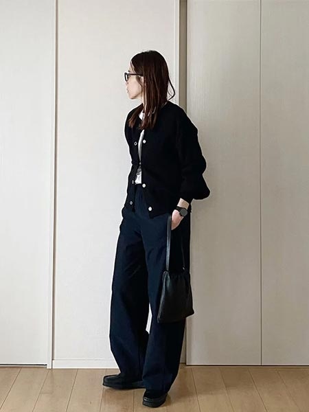 【ユニクロ】ジャージーバレルレッグパンツで下半身をスッキリ見せ！