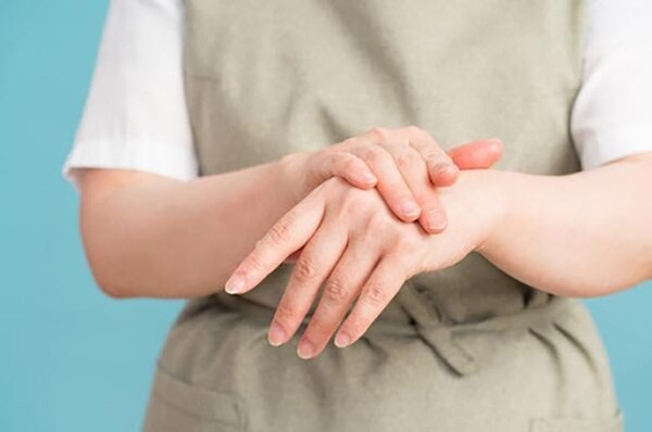 更年期になると爪もトラブルが増えてきませんか?