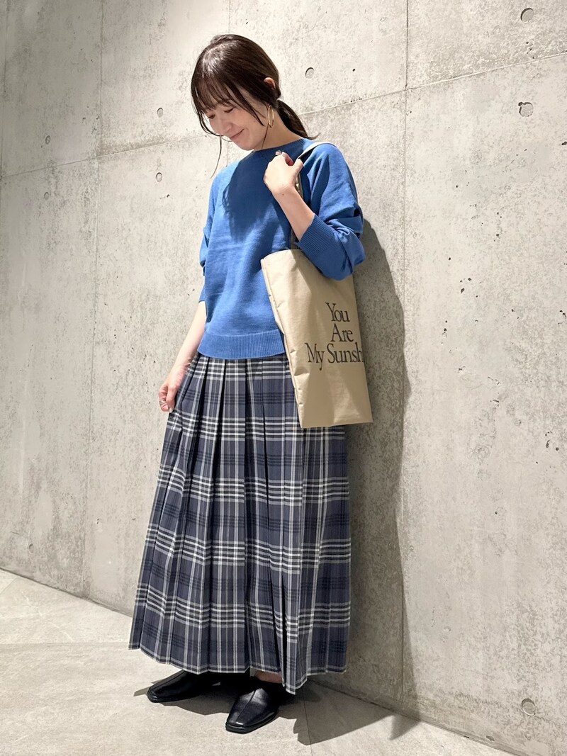 チェック柄スカートでトラッド風コーデ