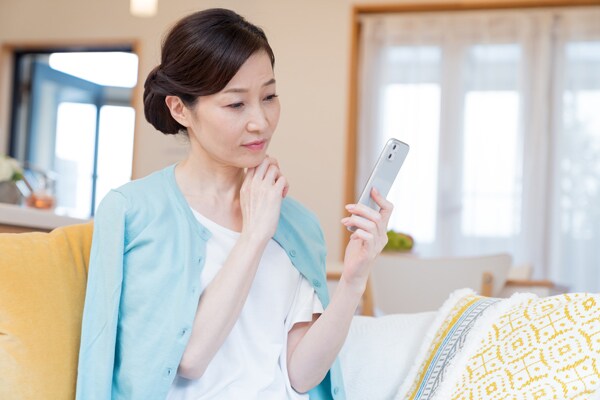 LINEでいい？ —— 気軽で、今の生活に合った伝え方