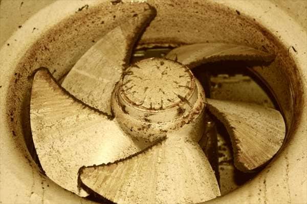 換気扇のギトギト汚れの原因は？