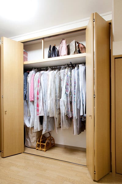 本当に必要な物だけ選んで戻していきます