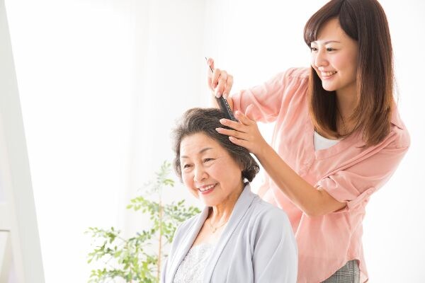 老け顔にならない！面長向け似合う髪型3つの基本