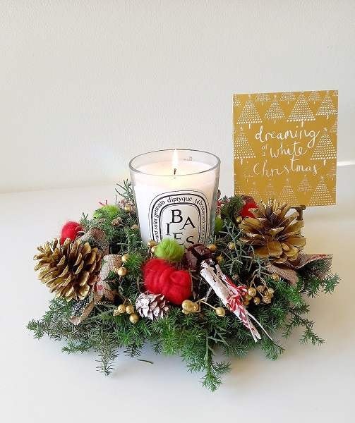 アロマキャンドルとセンターピース