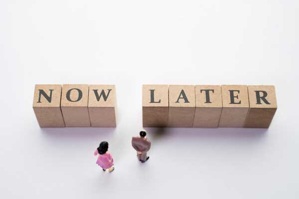 がんばってきたのに満たされない…先延ばしの正体