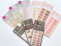 【100均】貼るだけで簡単！ジェル風ネイルシール比較！長持ちするのは？