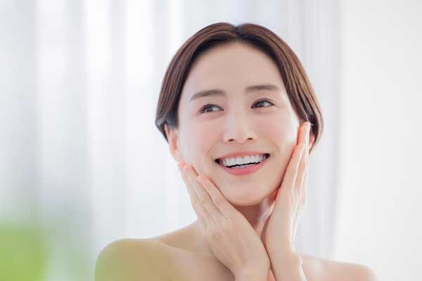 12月は“美容医療でキレイになりたい”人が6割も