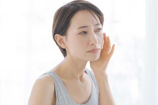 手抜き派は肌悪化リスク約3倍。50代の冬肌に何が起きる？