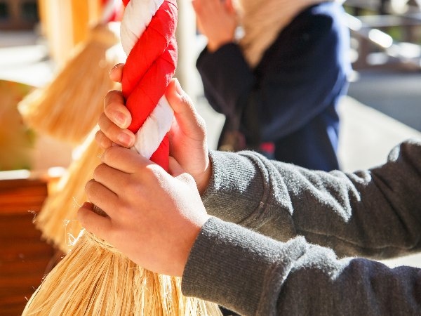 お賽銭は何円がいい？5円の“ご縁”は本当？金額の考え方を解説