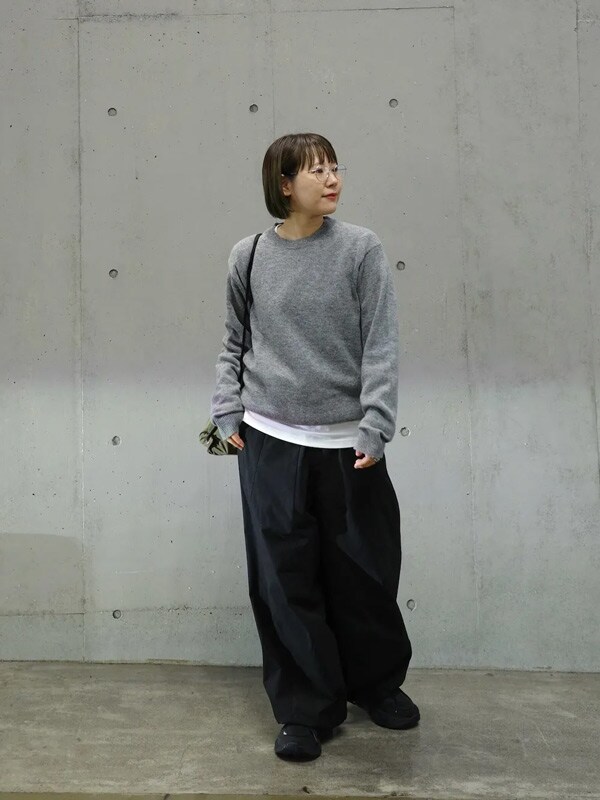 【無印良品】重ね着しやすく、体を冷やさないメンズニット