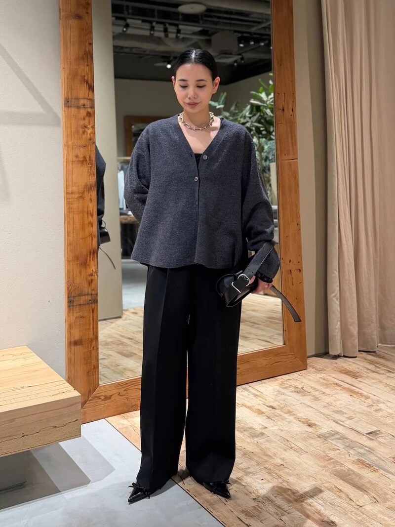 ジャケット級の存在感！フレアカーディガン