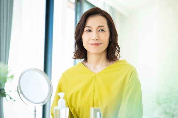 骨格ナチュラルに似合う髪型【ミディアムヘア】