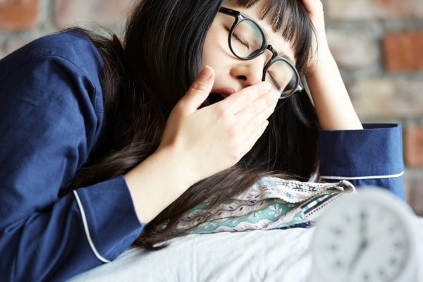 睡眠時間は最低でも6時間は必要