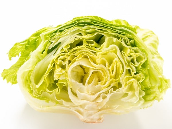 レタスの切り口が赤い！大丈夫？変色するのを防ぐ方法