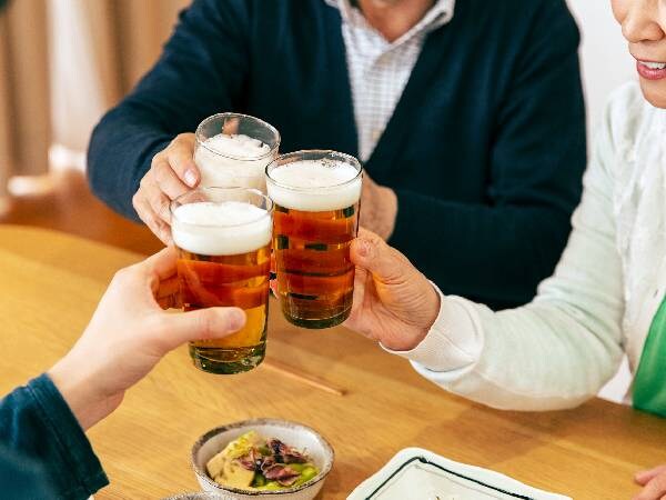 「太らないお酒」はどれ？ダイエット中でも飲みたい人に！お酒のカロリーランキング