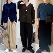 着太り悩みを解消！50代の体型をスマートに「ダークカラーニット」コーデ