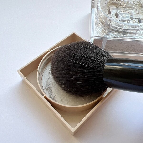 ３．フェイスパウダーは全顔になじませる必要はない！