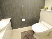 トイレの床は菌だらけ!?？知らないとやばい…スリッパを使わないとどうなる？