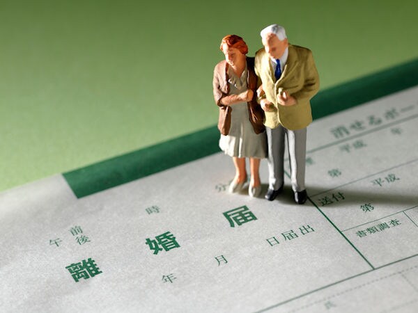 「熟年離婚」がしたい…まず考えるべきことは？メリット・デメリット、老後資金について紹介