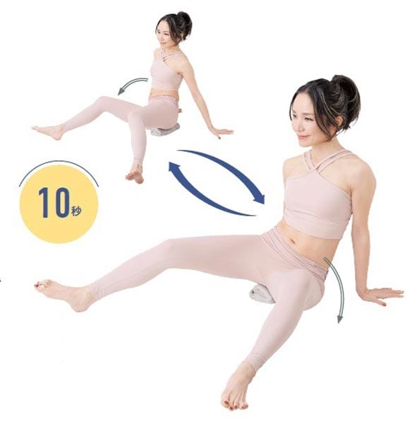 2:骨盤を左右に揺らす