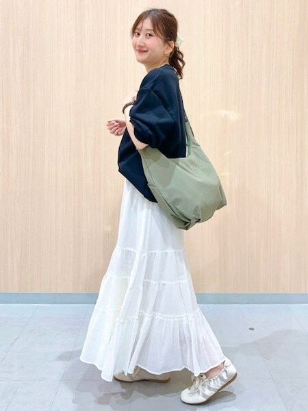 【GU】たっぷり入る！ ベストセラーのショルダーバッグ