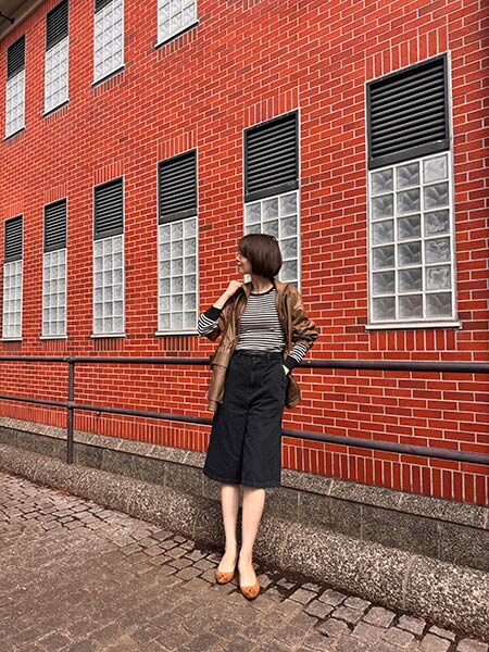 ショート丈デニムは、50代こそ上手に楽しめる