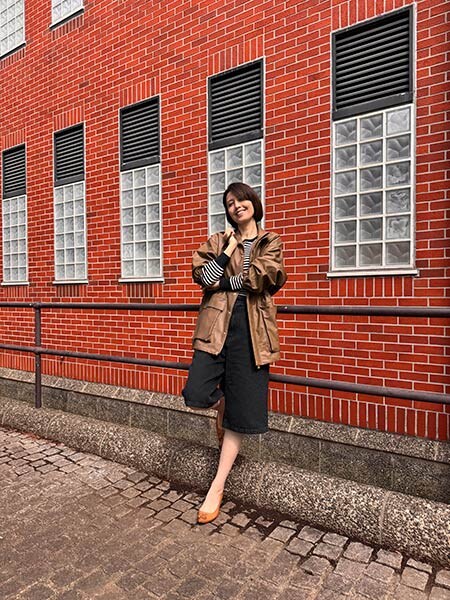 ショート丈デニムは、50代こそ上手に楽しめる