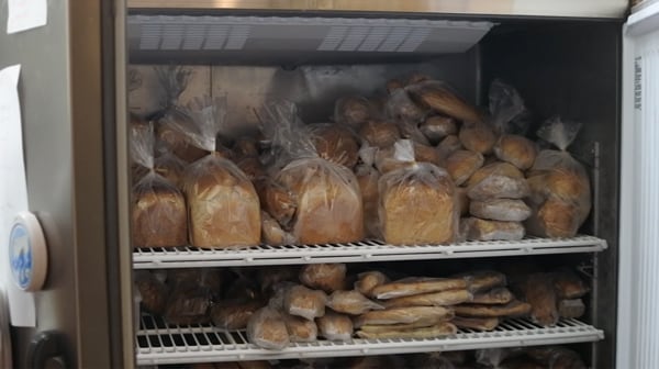 おいしいのに、売れ残れば捨てられてしまうパン