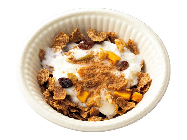 ヨーグルトにいろいろ入れて